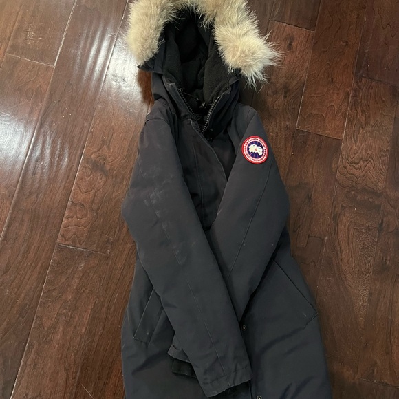Canada Goose Victoria Parka- 3037L- XXS- ADMIRAL BLUE (Close to black) - Picture 14 of 14
